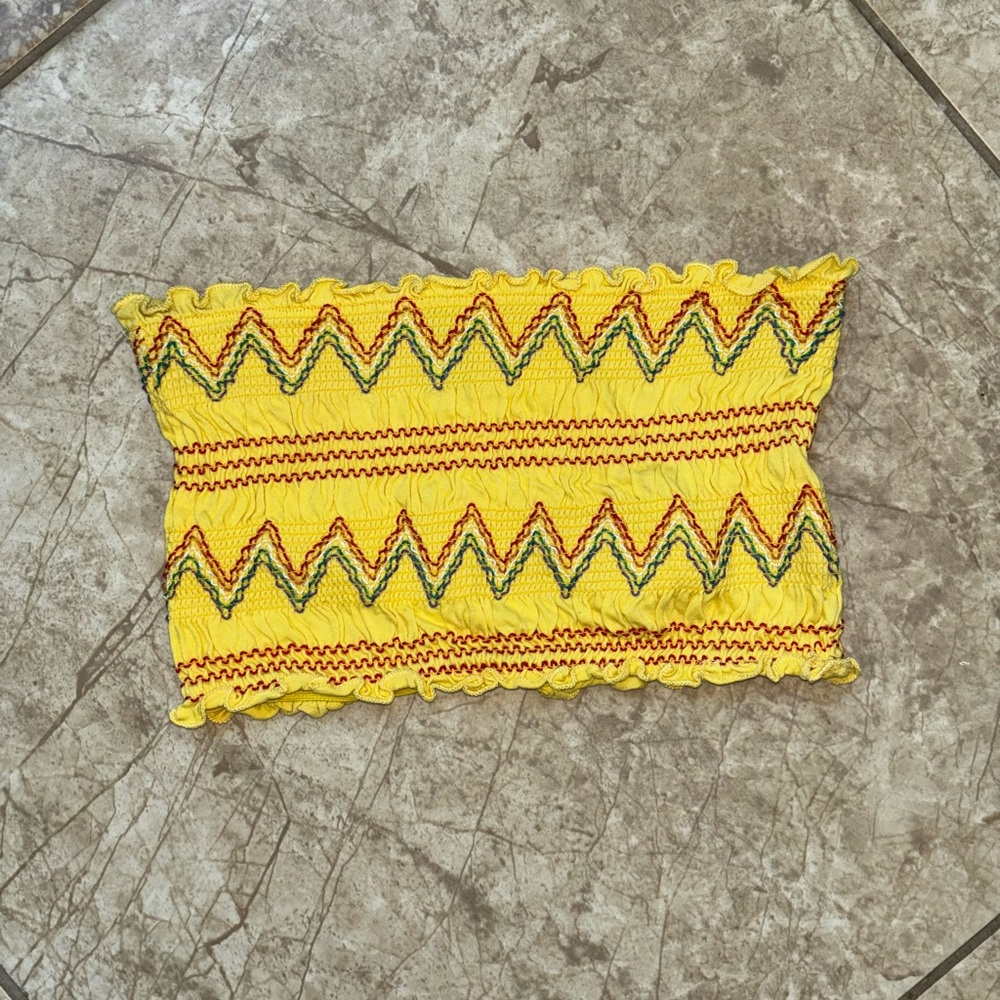 Yellow Zigzag Patterned Crop Top